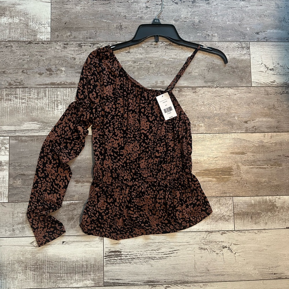 Willow and Root one shoulder Black and Brown Top